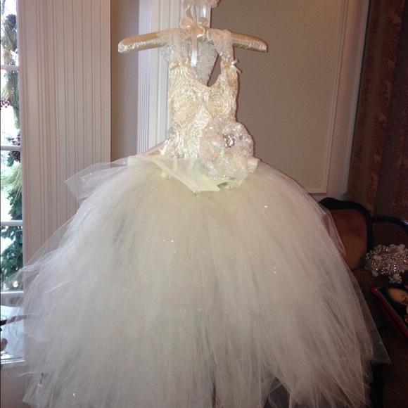 Flower girl dress $50 - Picture 3 of 4